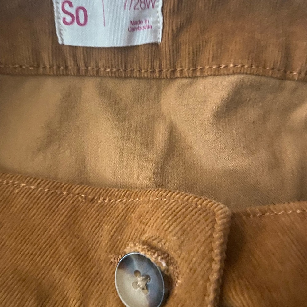 Brown skirt